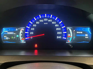 BYD G6  2013 YEAR 1.5TID AUTOMATIC PREMIUM 2013