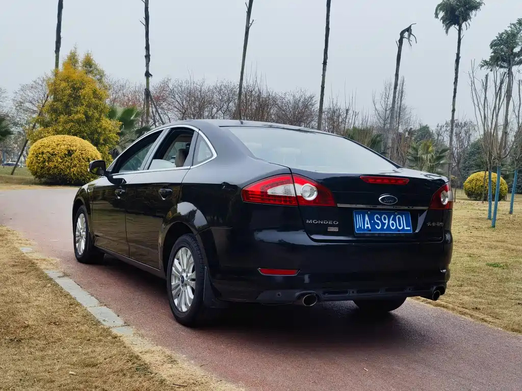 FORD MONDEO - WINNER 2010