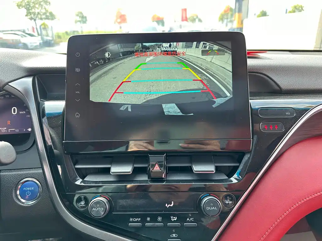 TOYOTA CAMRY 2021