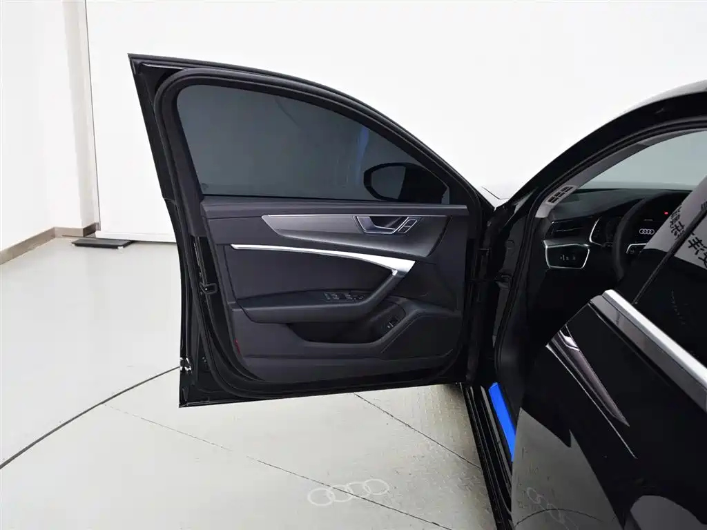 AUDI A6L 2023