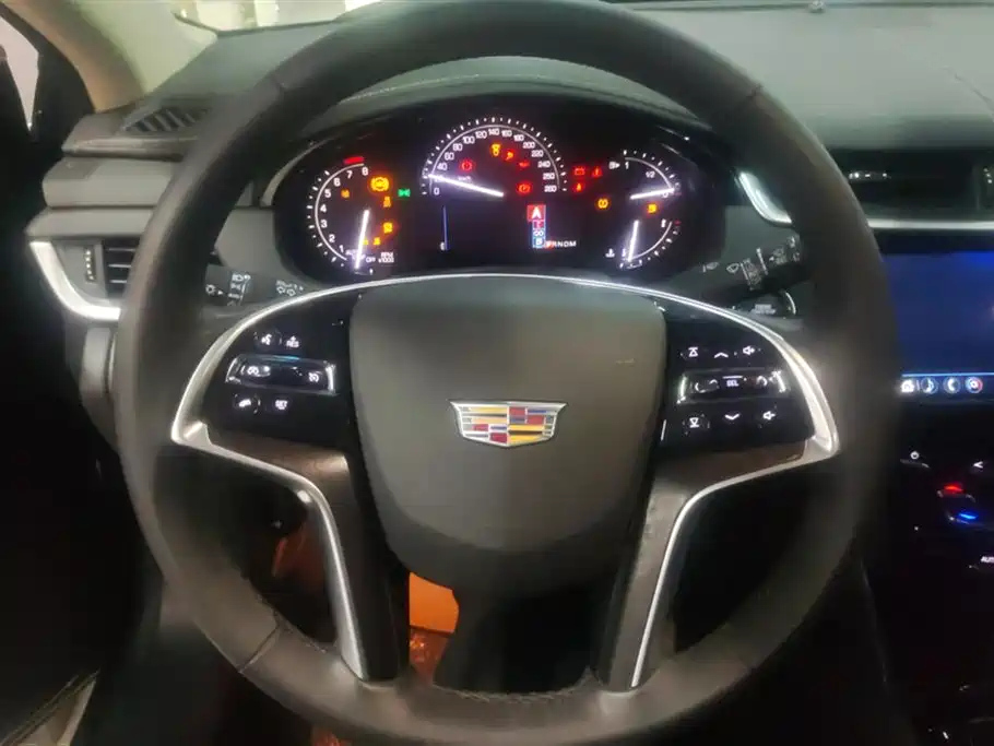 CADILLAC XTS 2018
