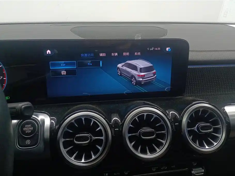 MERCEDES BENZ GLB 2021