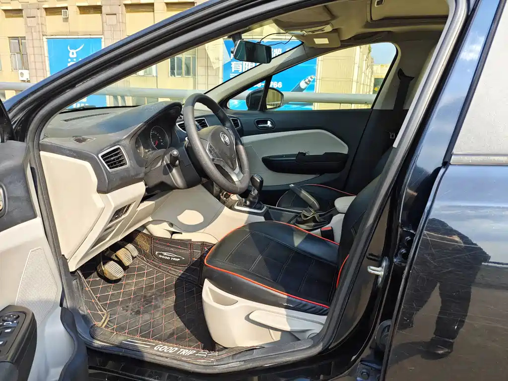 DONGFENG AEOLUS L60 2015