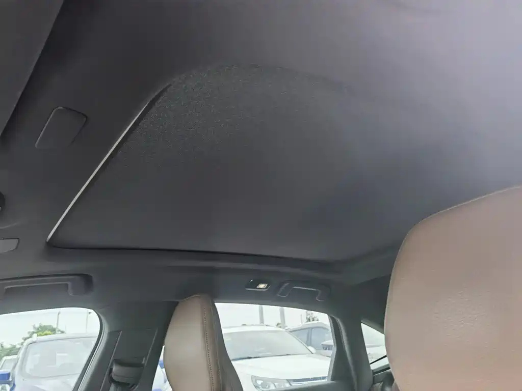 VOLVO S90 2023