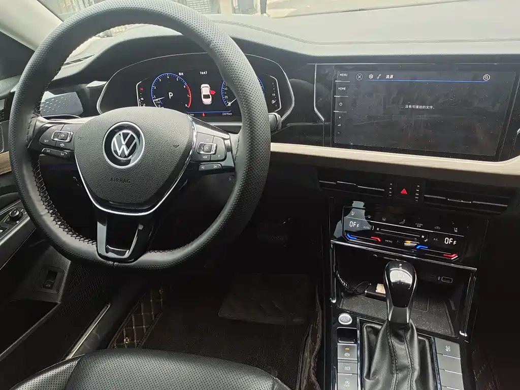 VOLKSWAGEN PASSAT 2021