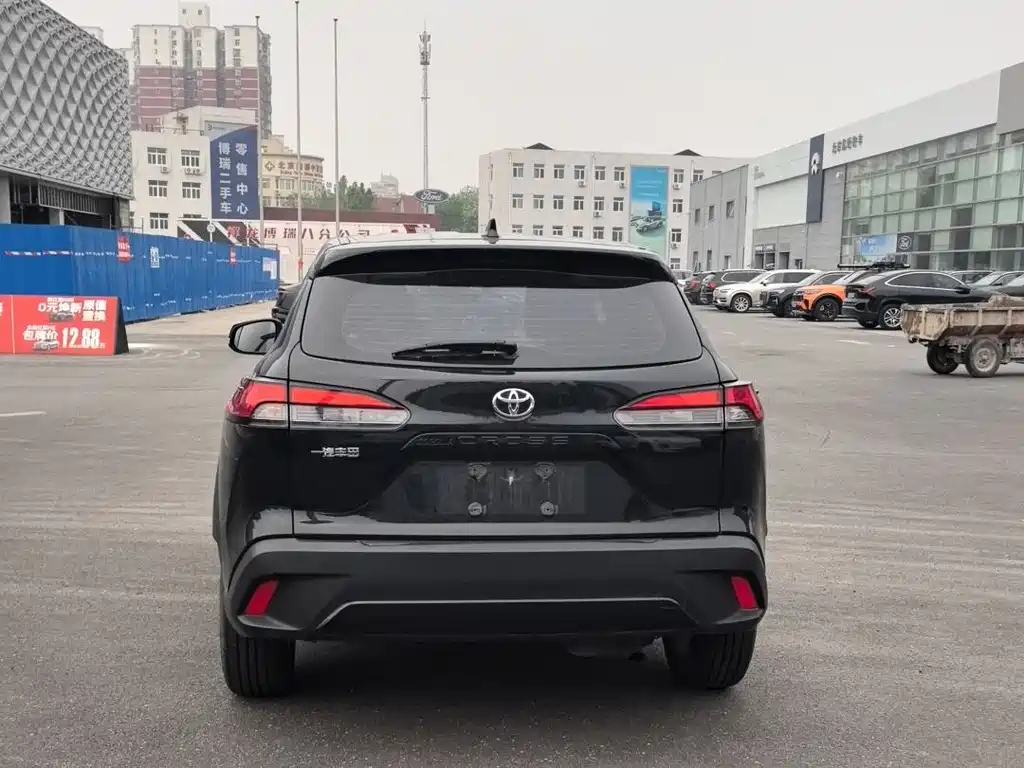 TOYOTA COROLLA CROSS 2023