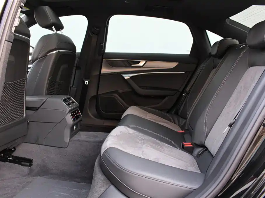 AUDI A6L 2022