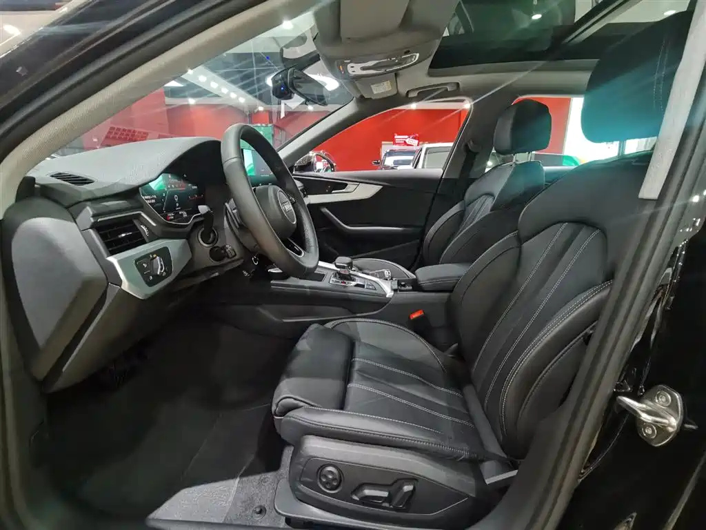 AUDI A4L 2022