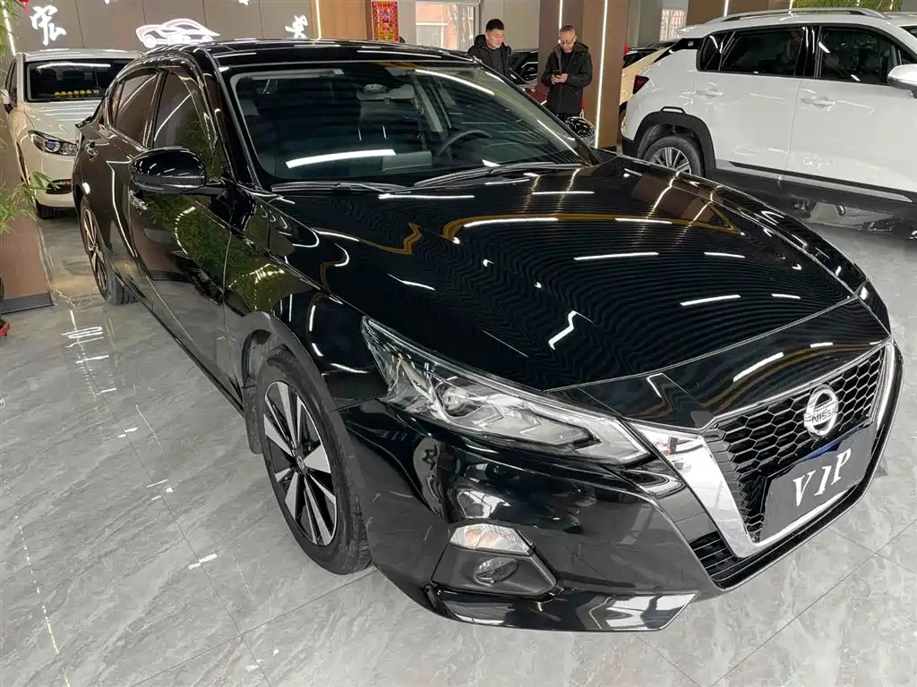 NISSAN TEANA 2024