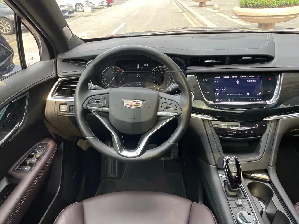 CADILLAC XT6 2021