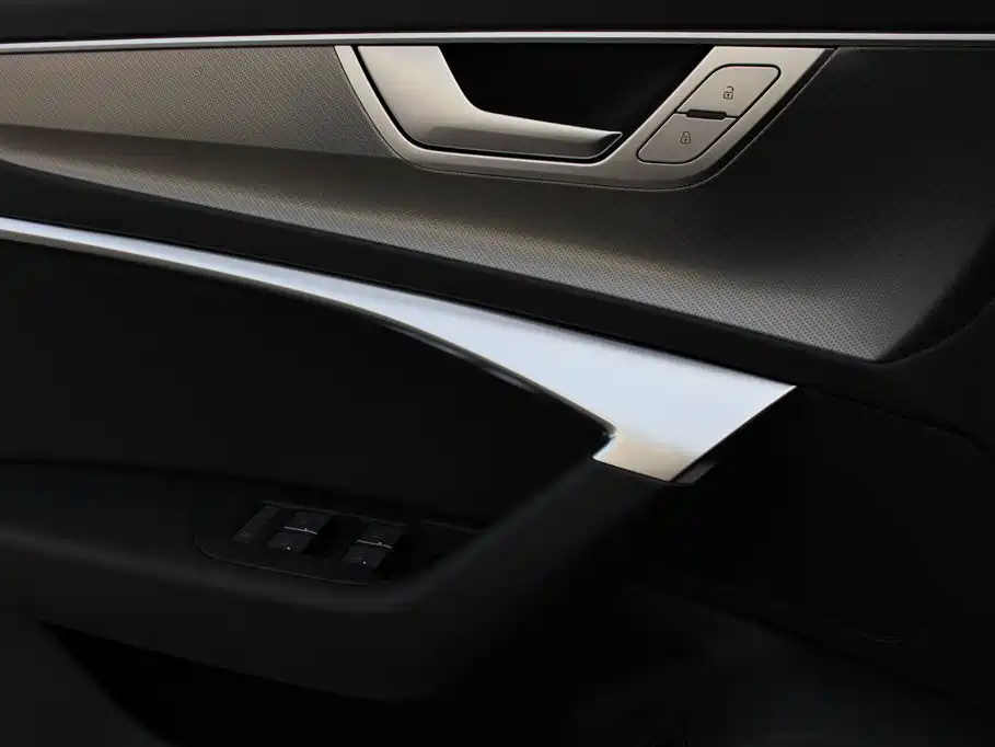 AUDI A6L 2023