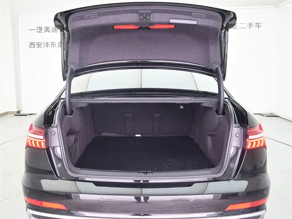 AUDI A6L 2021