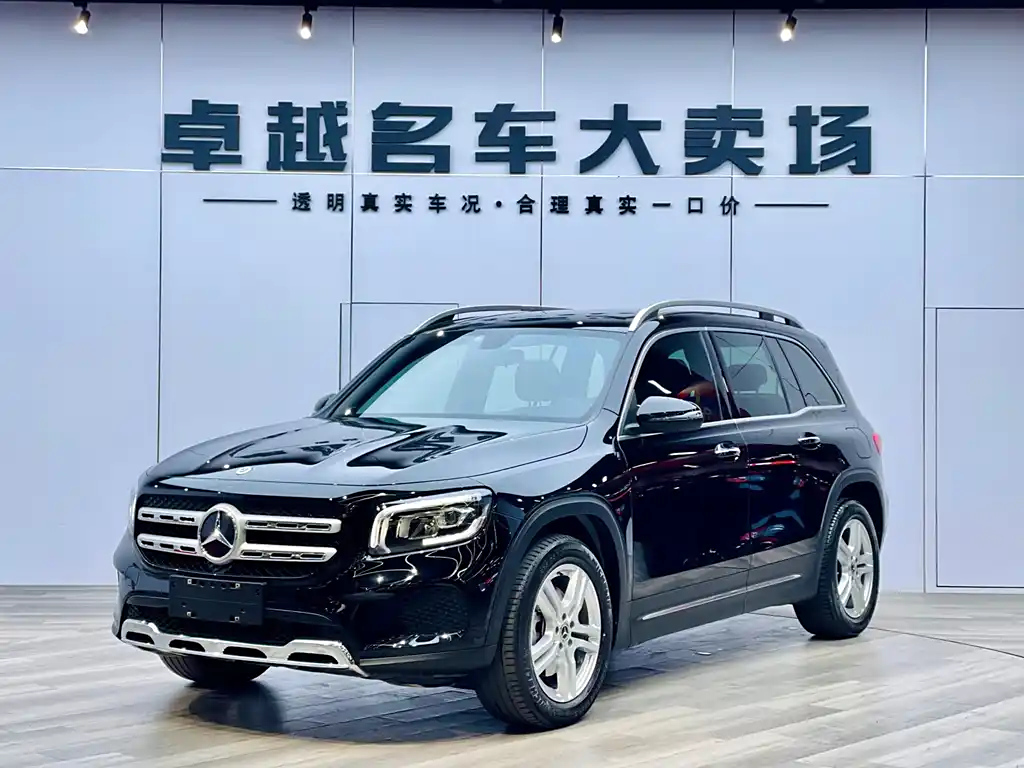 MERCEDES BENZ GLB 2023