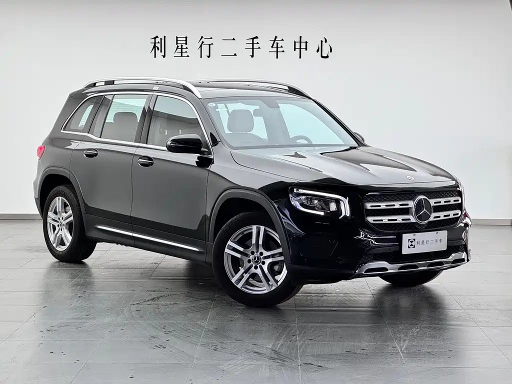 MERCEDES BENZ GLB 2023