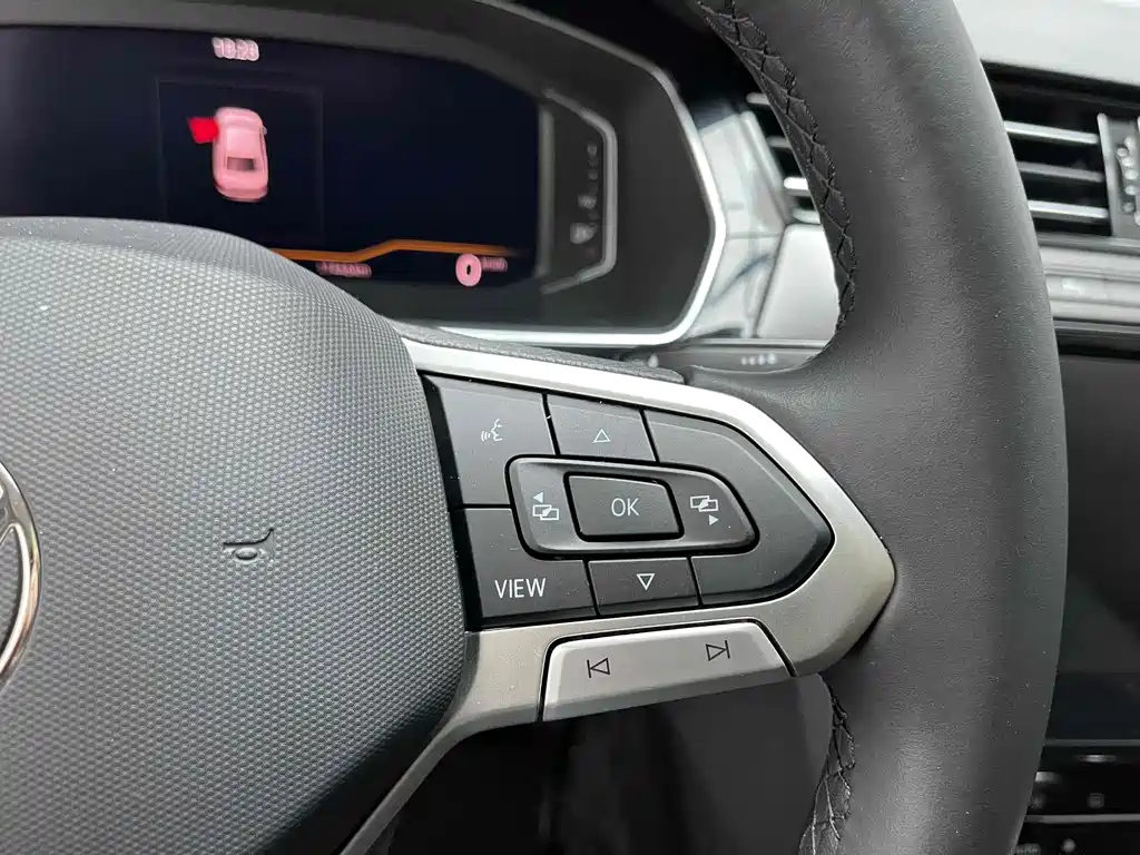 VOLKSWAGEN MAGOTAN 2022