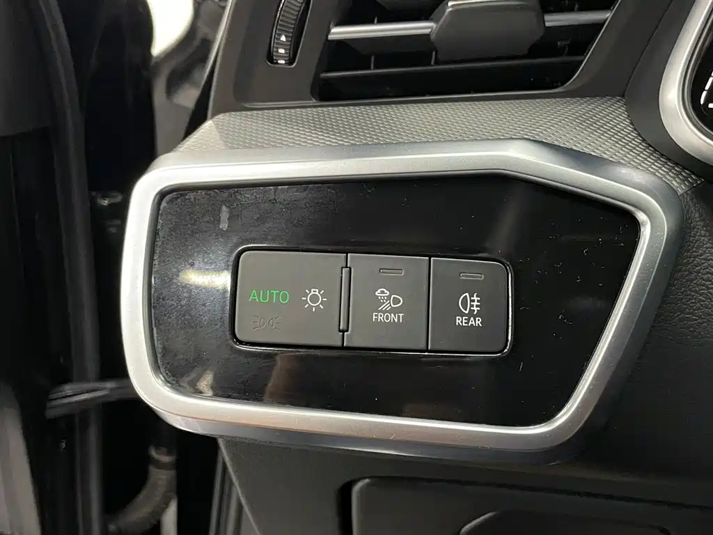 AUDI A6L 2021