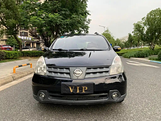 NISSAN LIVINA 2010