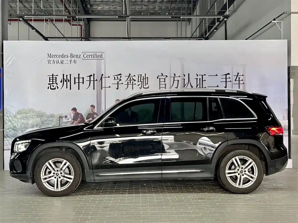 MERCEDES BENZ GLB 2022