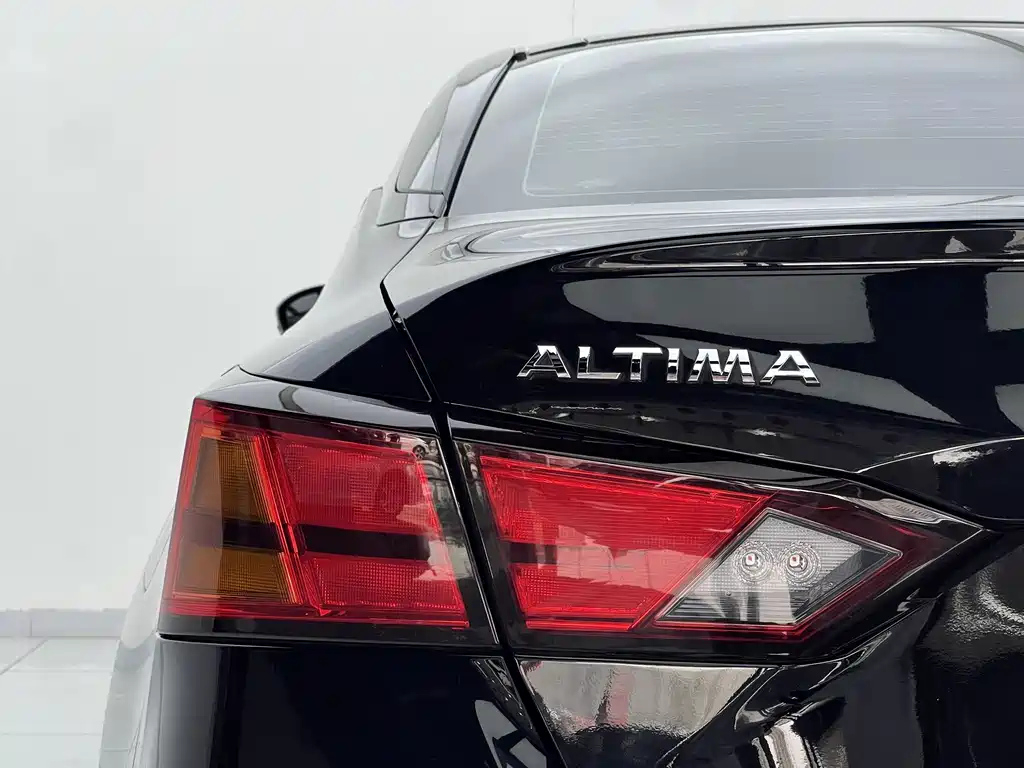 NISSAN TEANA 2021