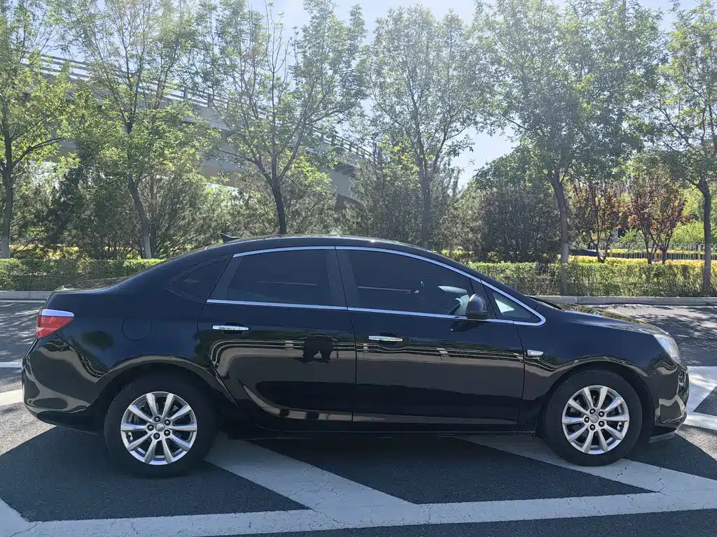 BUICK EXCELLE 2012