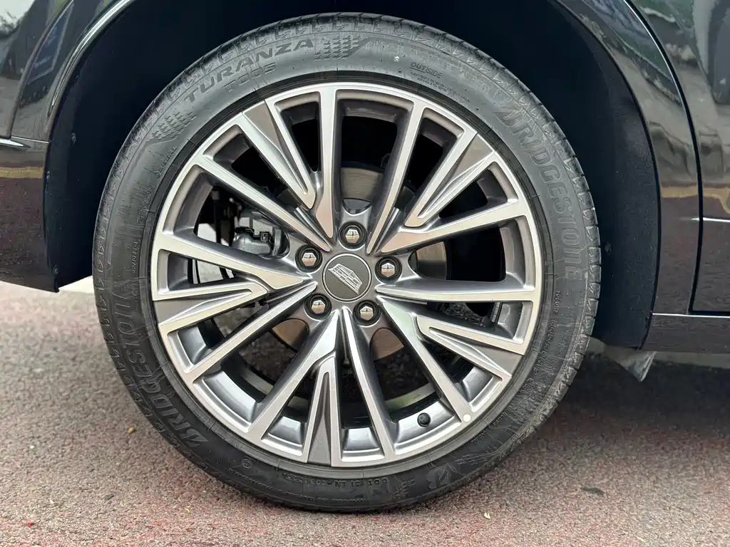 CADILLAC GT4 2023