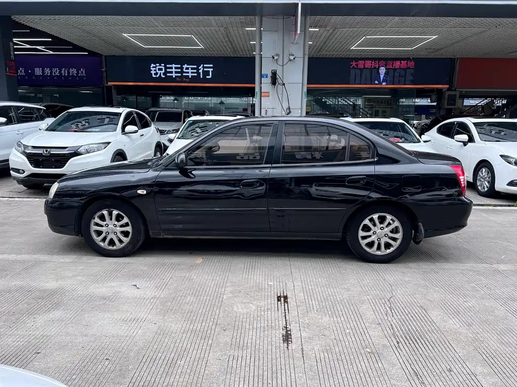 HYUNDAI ELANTRA 2010