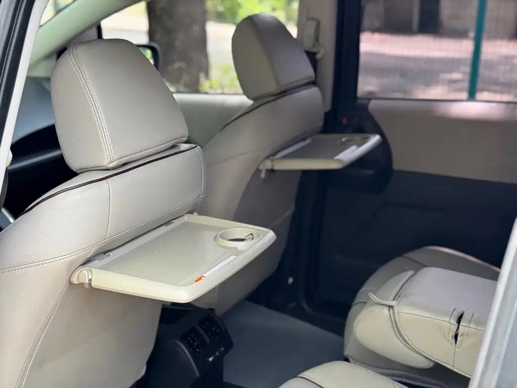 MAZDA 5 2013