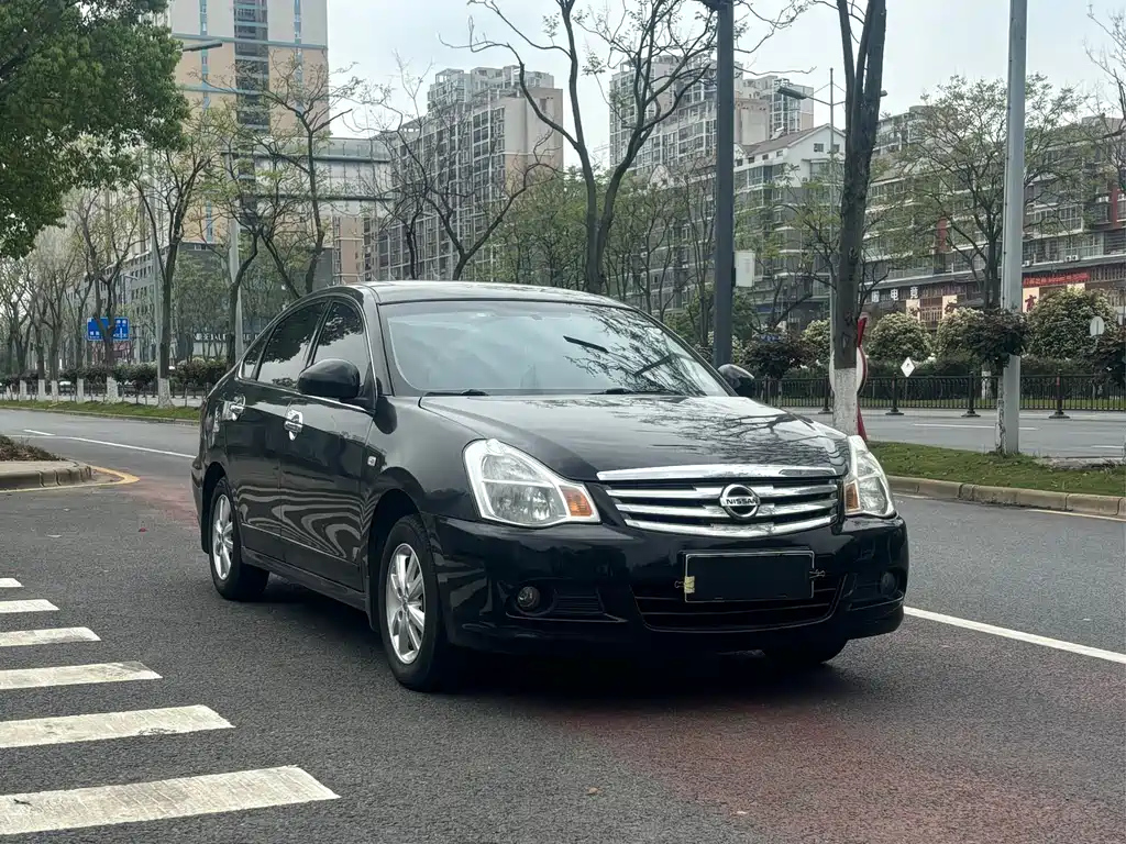 NISSAN SYLPHY 2017