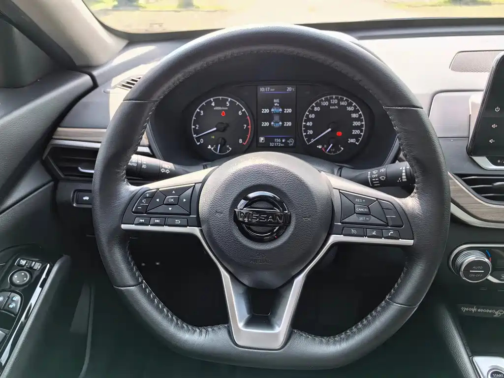 NISSAN TEANA 2021