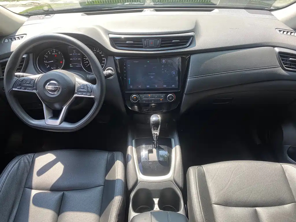 NISSAN X-TRAIL 2017