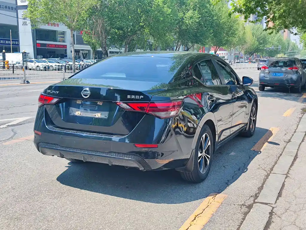 NISSAN SYLPHY 2021