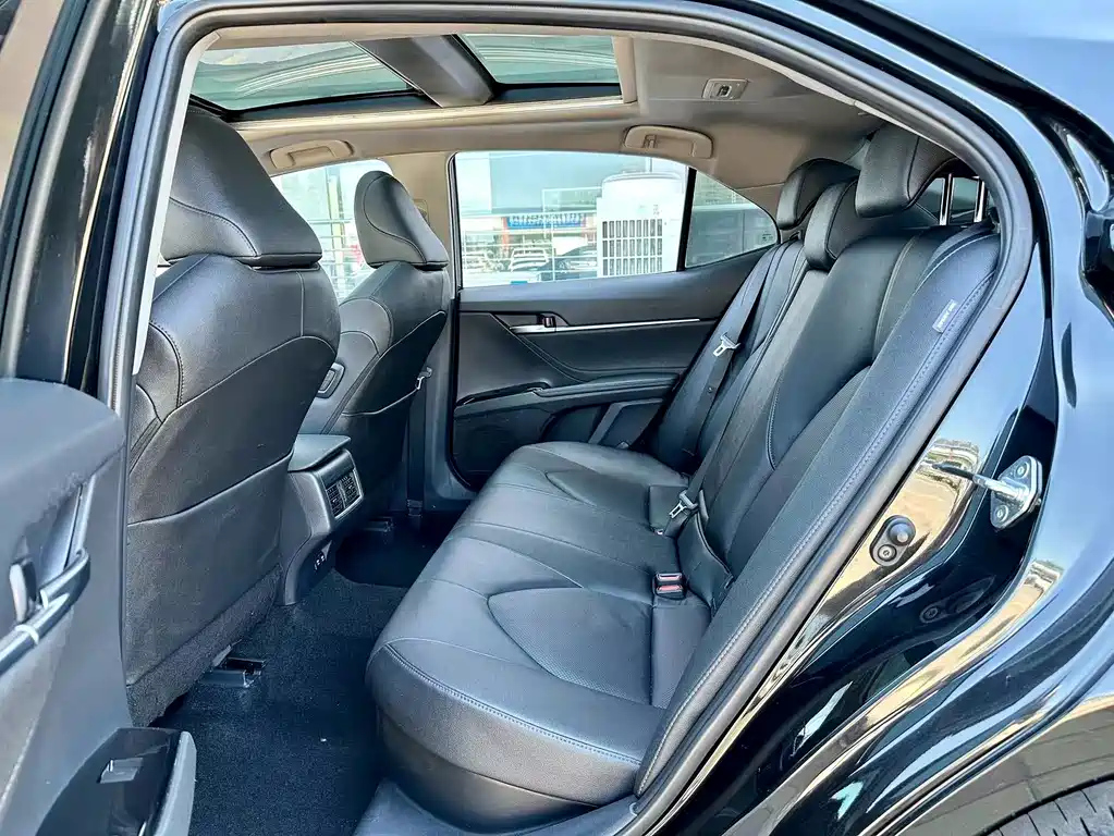 TOYOTA CAMRY 2022