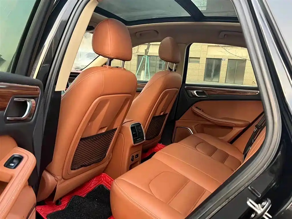 ZOTYE SR9 2017