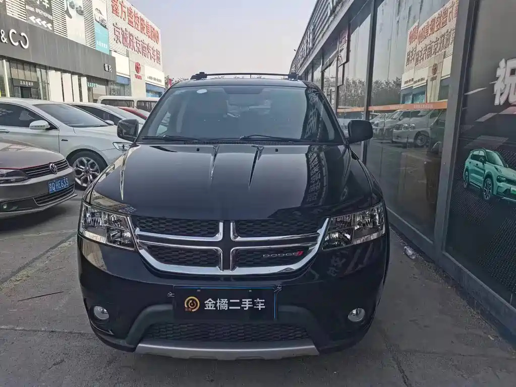 DODGE JCUV 2014