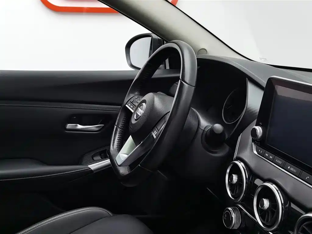 NISSAN SYLPHY 2020