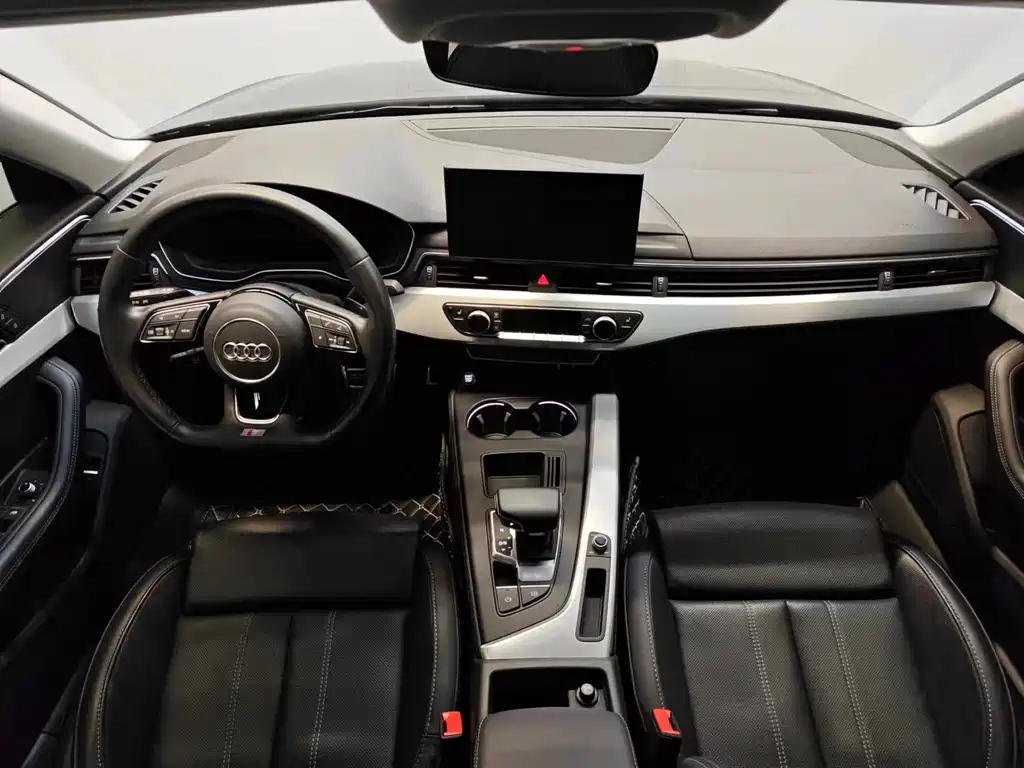 AUDI A4L 2022