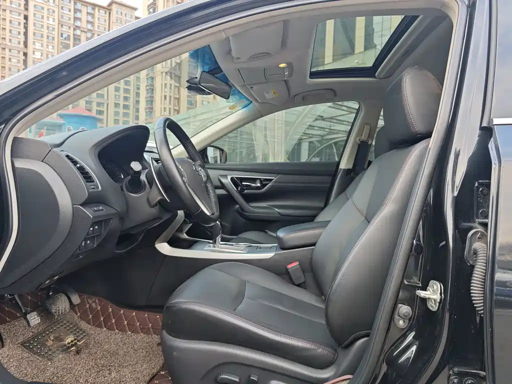 NISSAN TEANA 2017