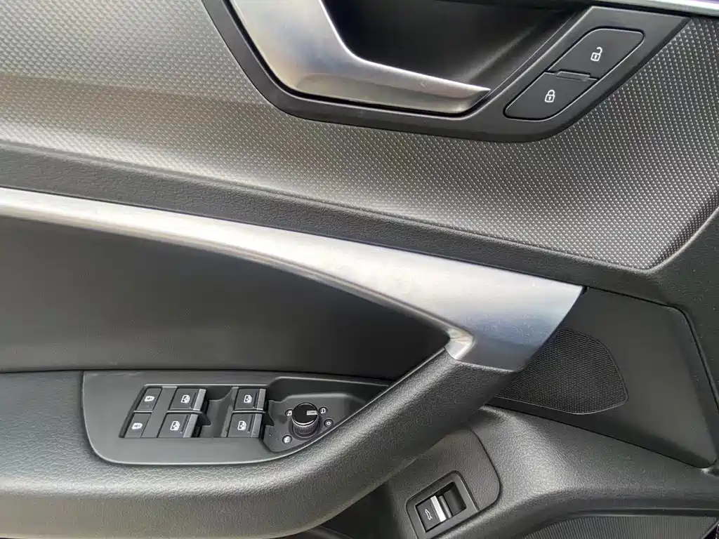 AUDI A6L 2020
