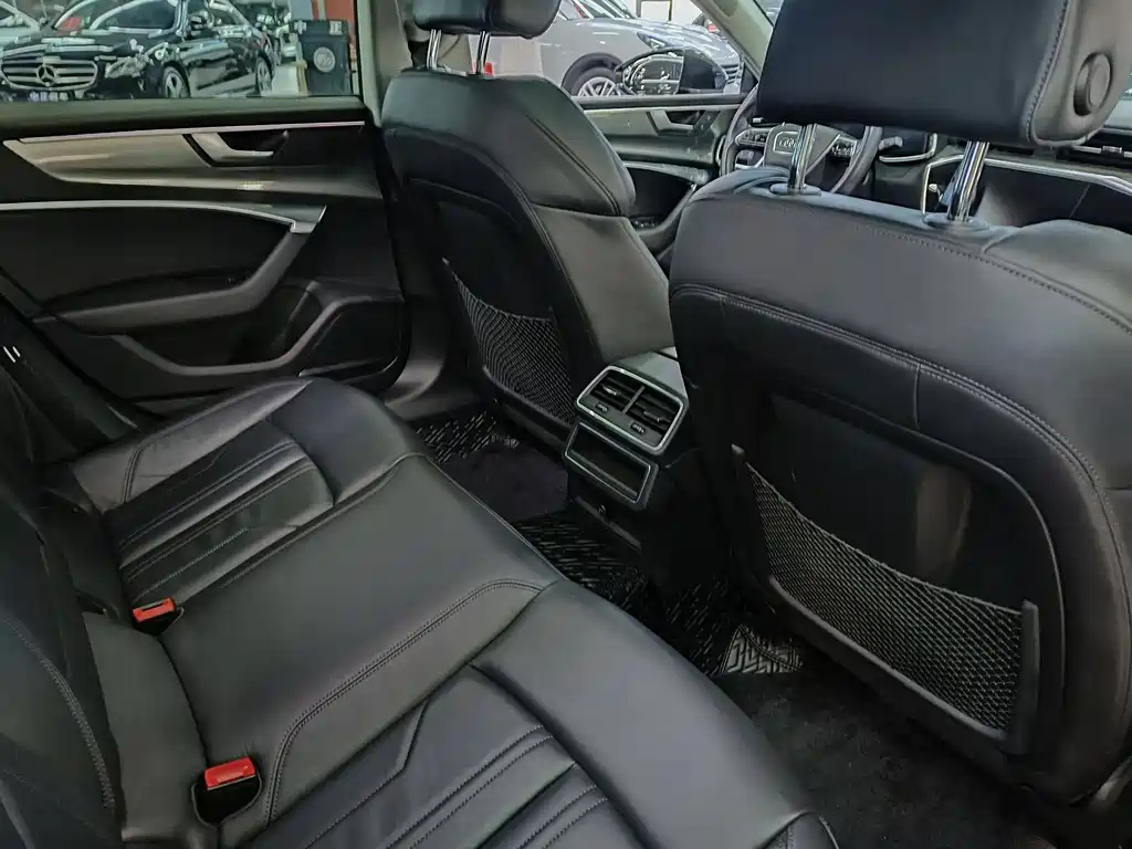 AUDI A7 2022