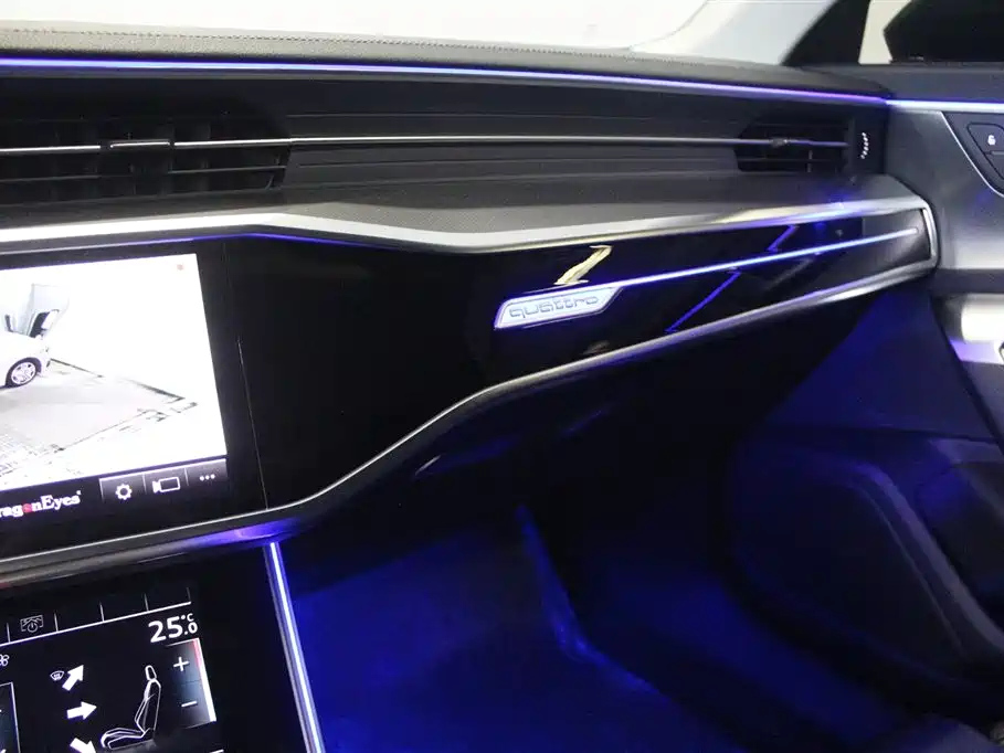 AUDI A6L 2021