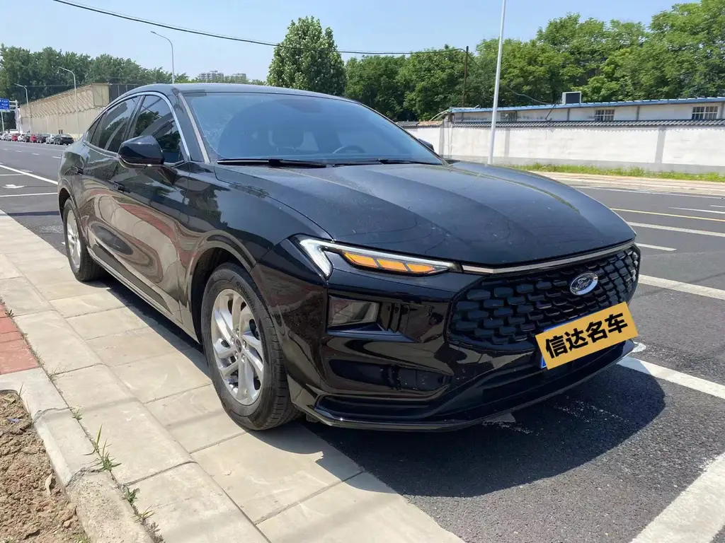 FORD MONDEO 2023