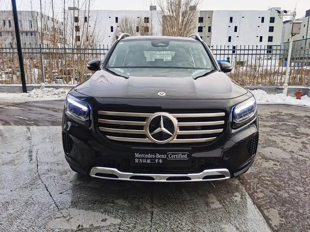 MERCEDES BENZ GLB 2024