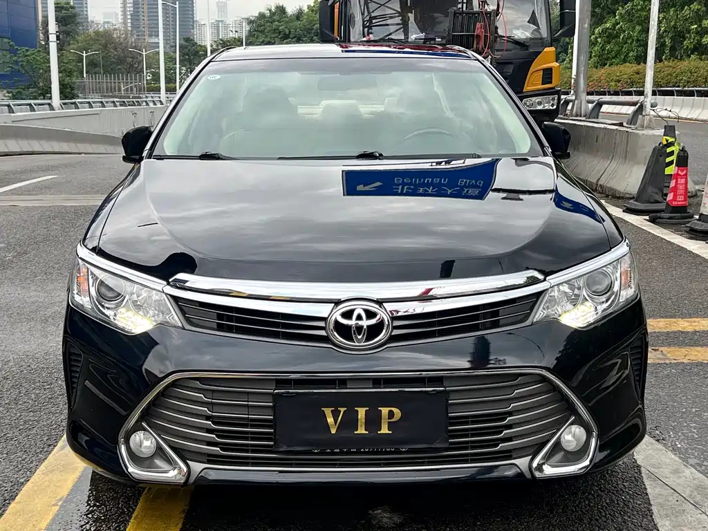 TOYOTA CAMRY 2015