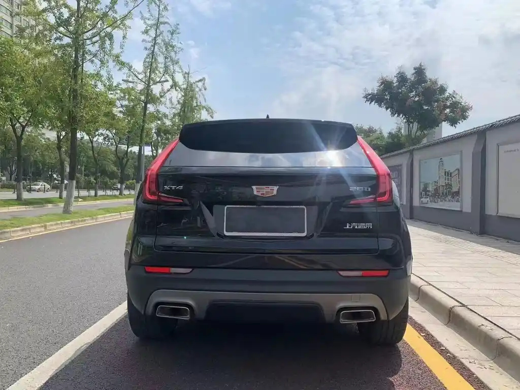 CADILLAC XT4 2021