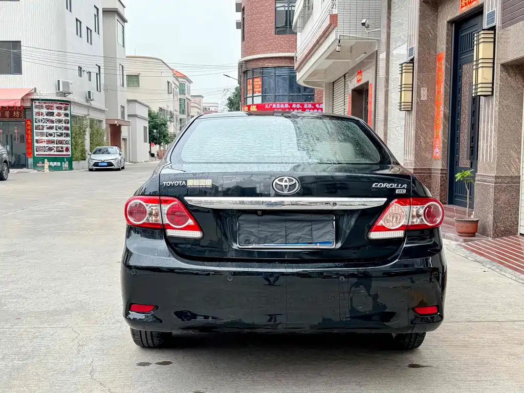 TOYOTA COROLLA 2013