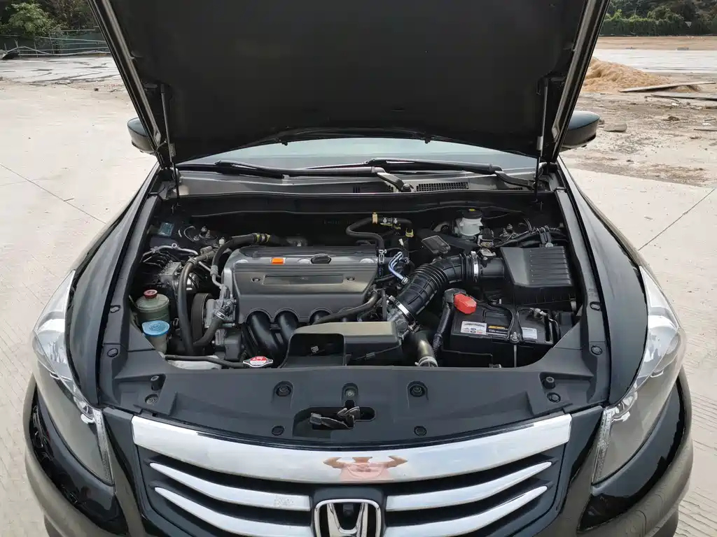 HONDA ACCORD 2011