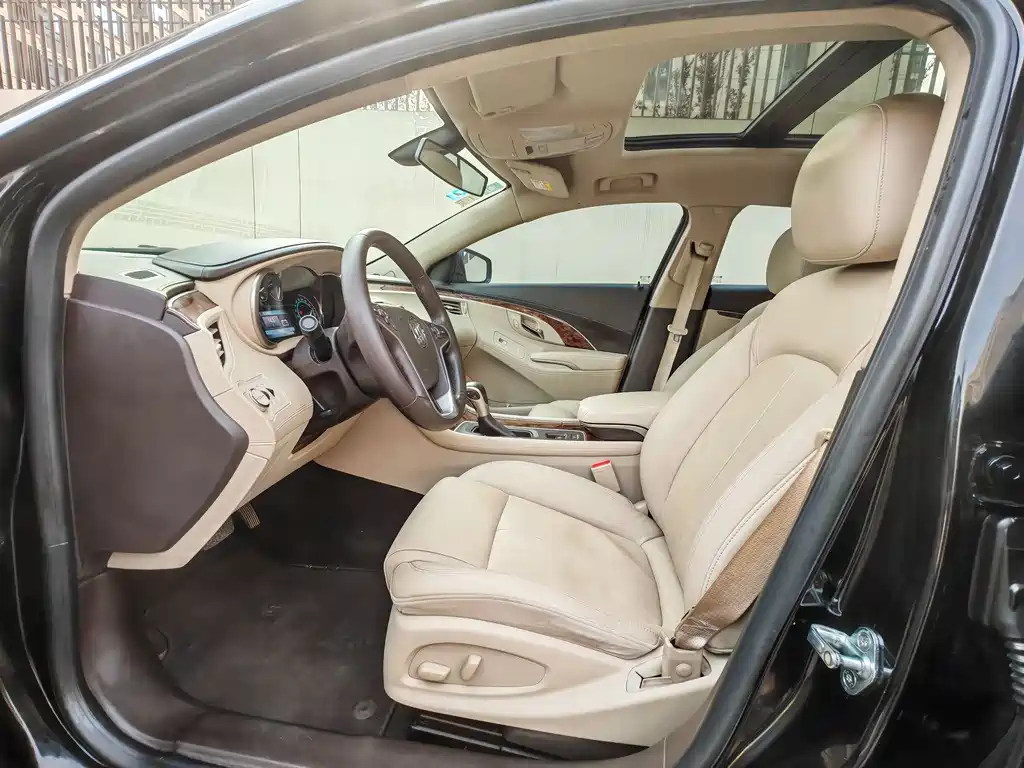BUICK LACROSSE 2015