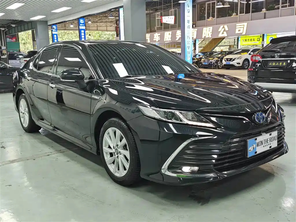 TOYOTA CAMRY 2022