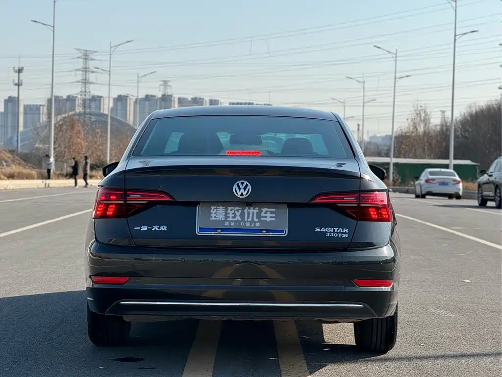 VOLKSWAGEN SAGITAR 2020
