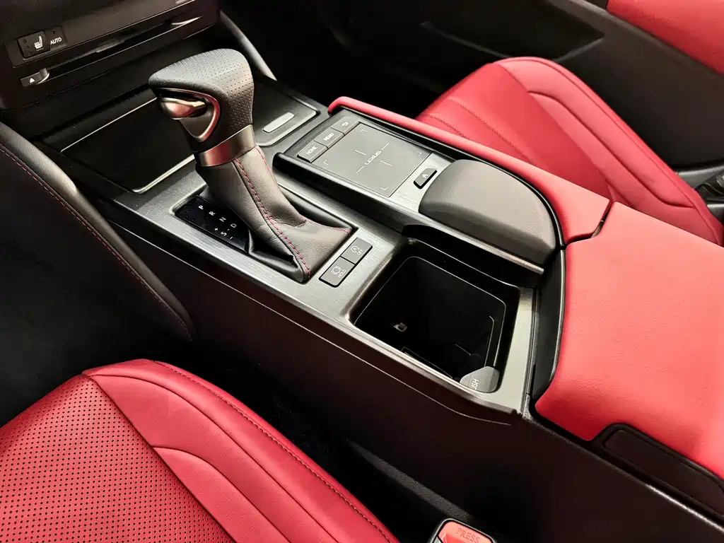 LEXUS ES 2021